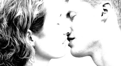 Interesting Facts About Kissing — Facts About Kissing Someone