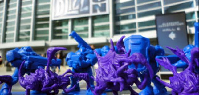 Marines and Zerglings Army Figures at BlizzCon