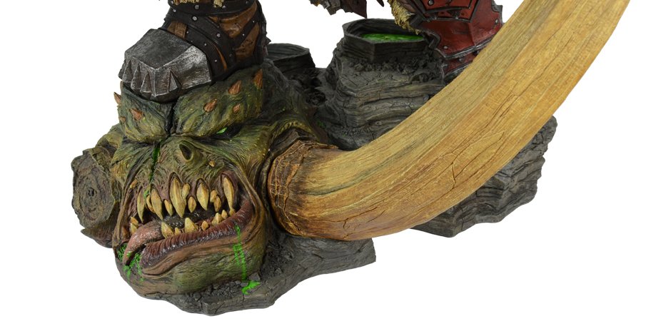 World of Warcraft Blizzard Grommash Hellscream Statue