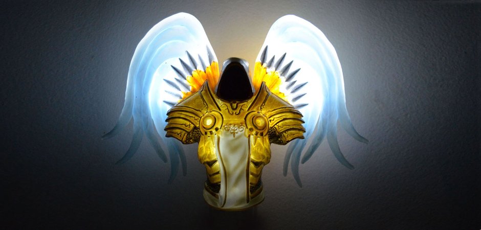 Blizzard Tyrael Night Light Glows in the Dark